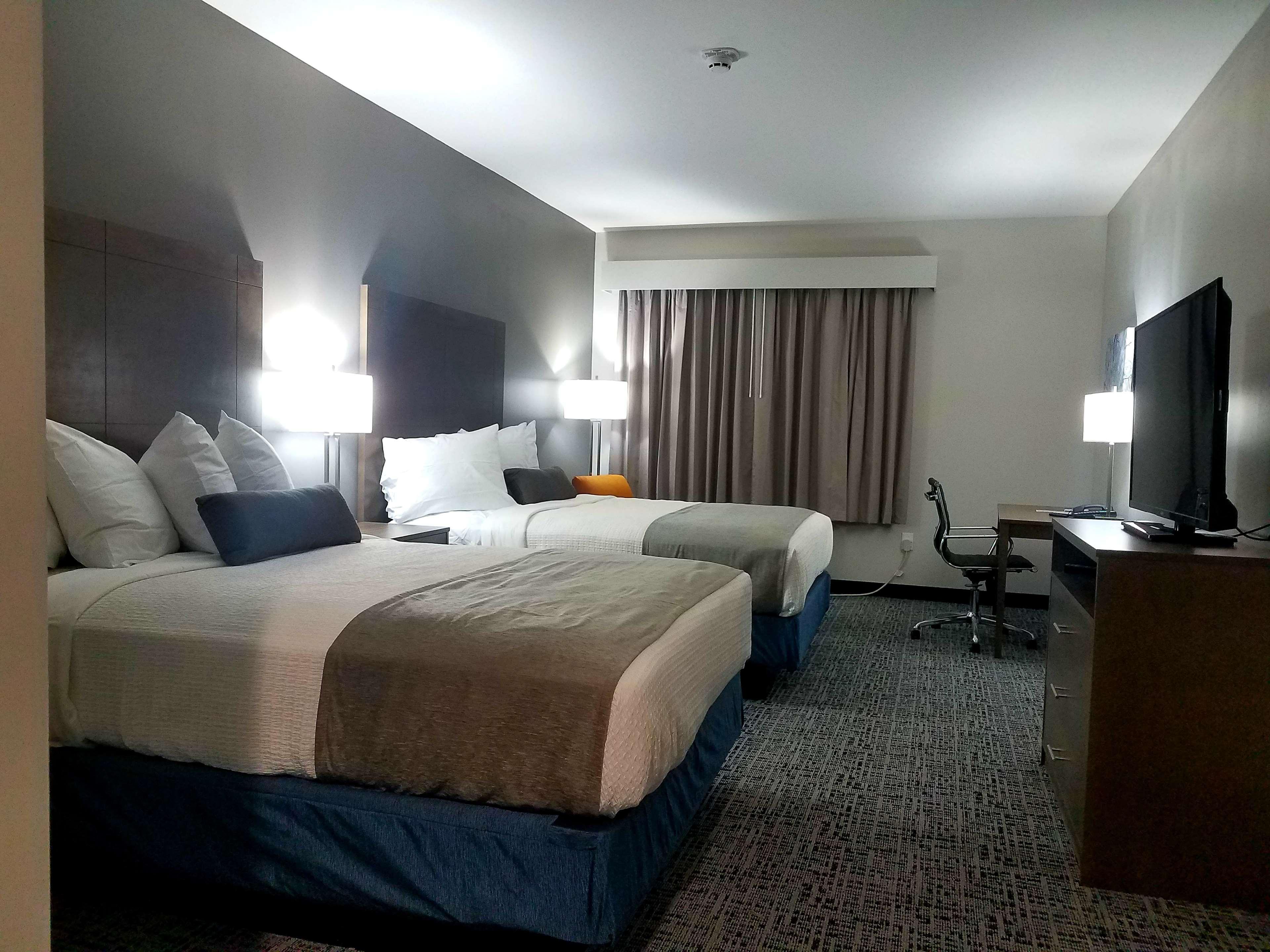 Best Western Plus Wayland Hotel Shelbyville Екстер'єр фото