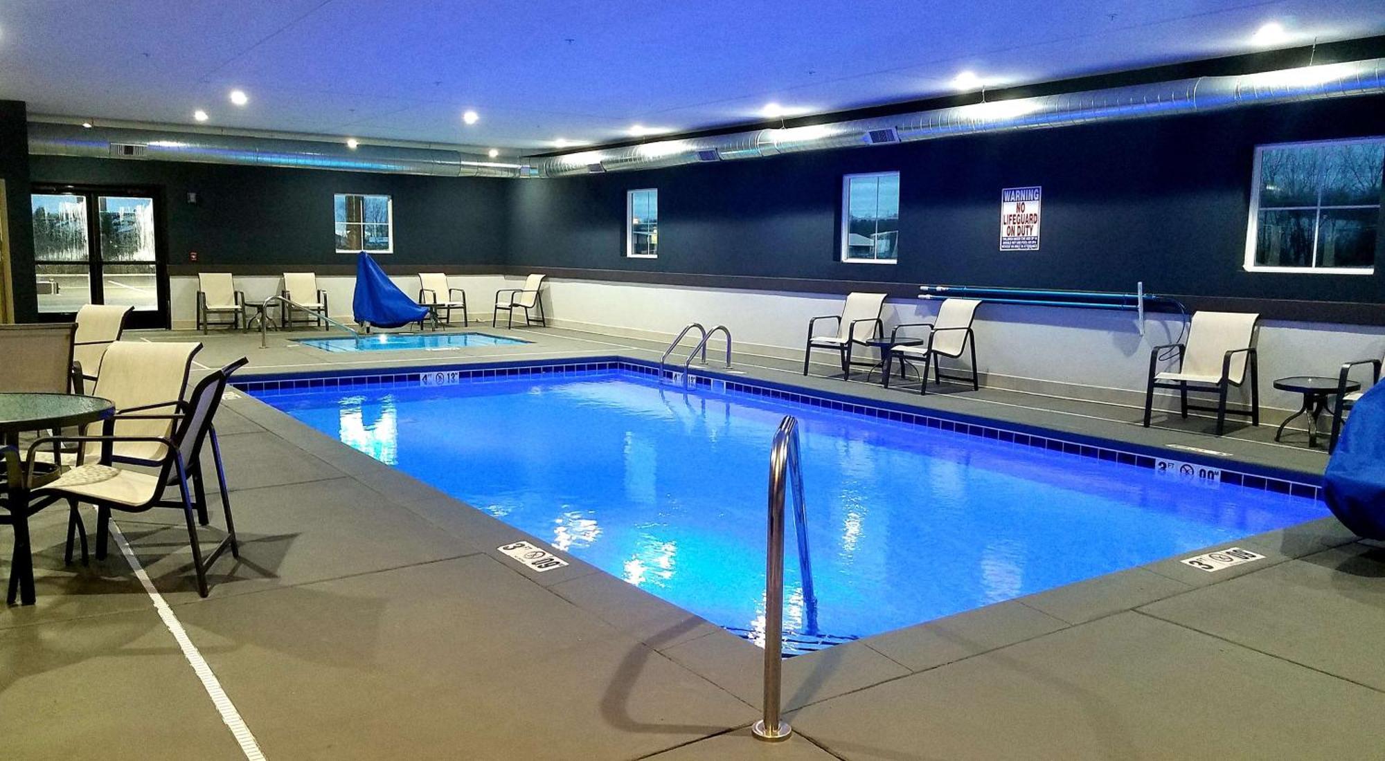 Best Western Plus Wayland Hotel Shelbyville Екстер'єр фото